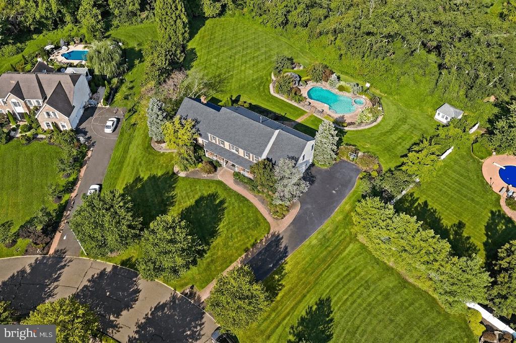 357 PETER FORMAN DRIVE
