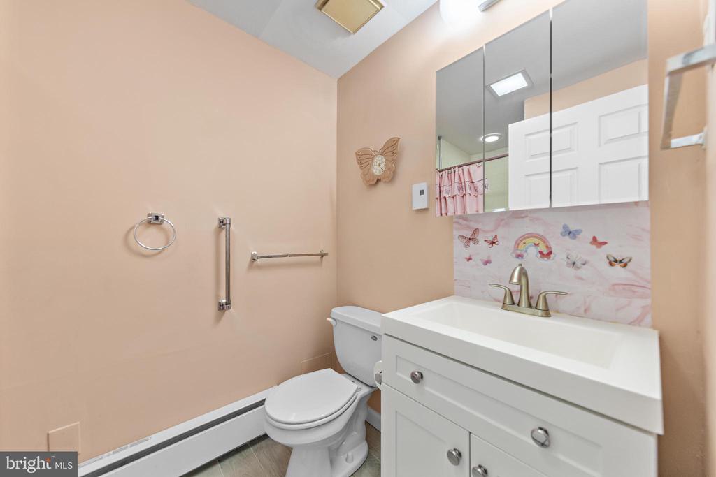 420 NEWPORT WAY Unit: 420A
