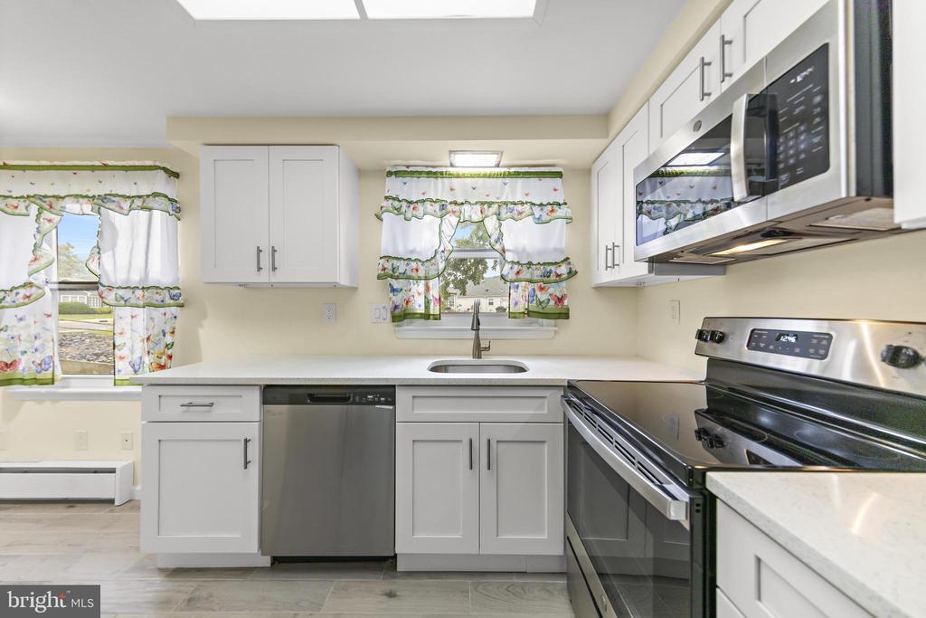 420 NEWPORT WAY Unit: 420A