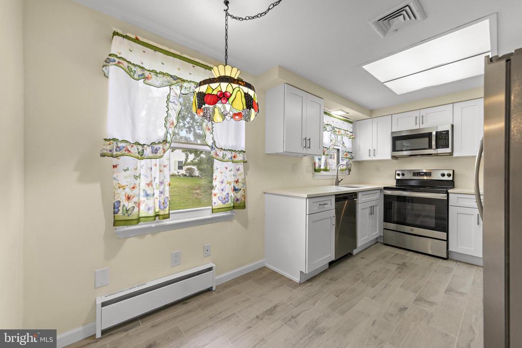 420 NEWPORT WAY Unit: 420A