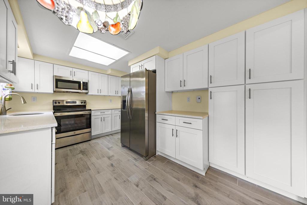 420 NEWPORT WAY Unit: 420A
