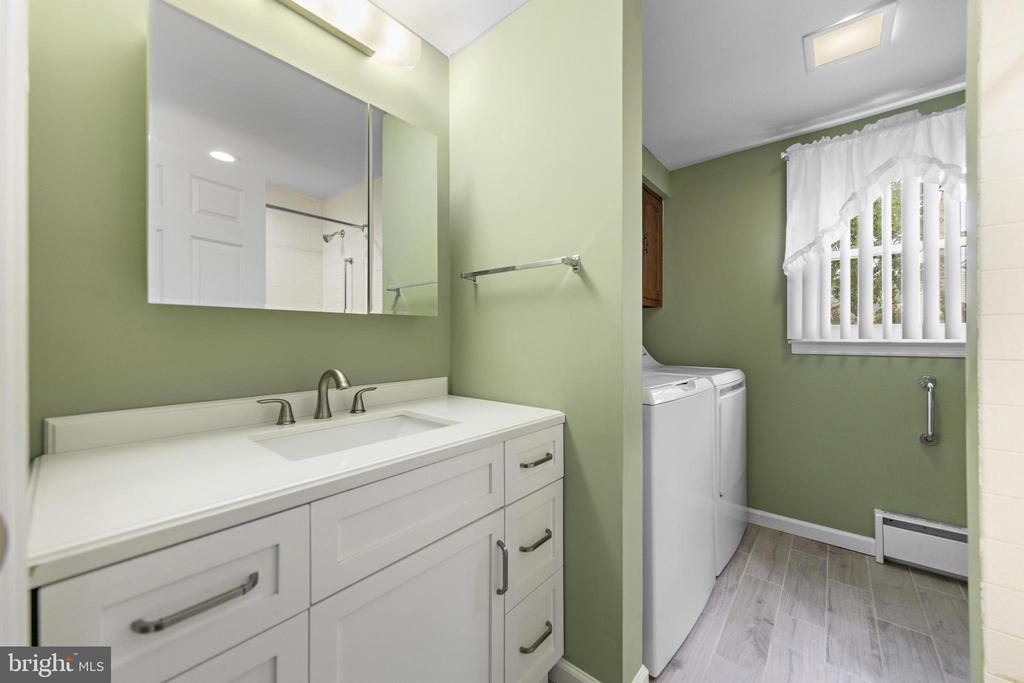 420 NEWPORT WAY Unit: 420A