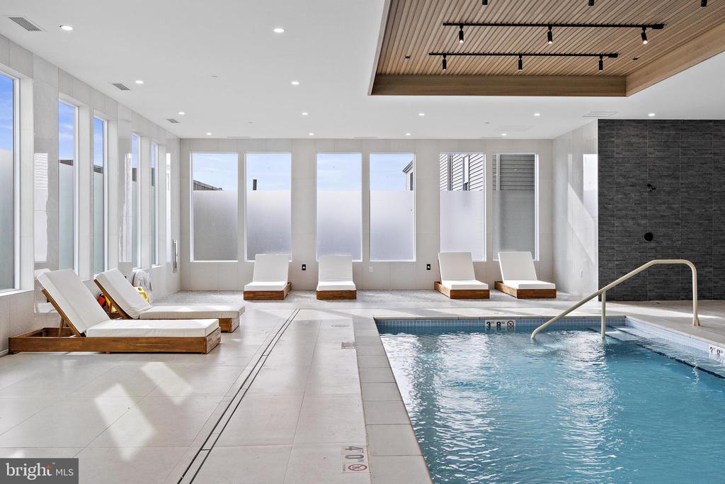 401 BOULEVARD BOULEVARD Unit: 405