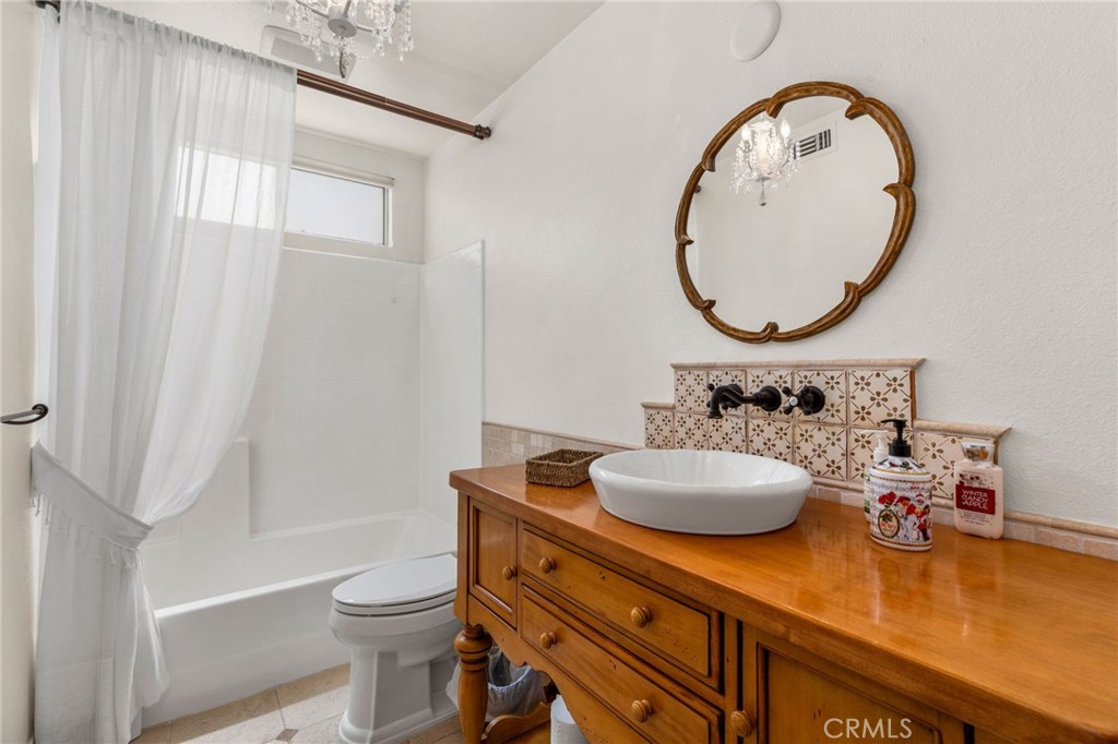 429 Indian Wells Road