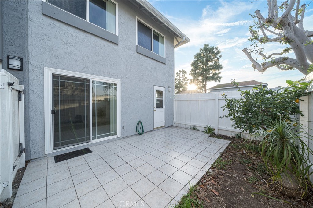 19792 Bromley Lane 3