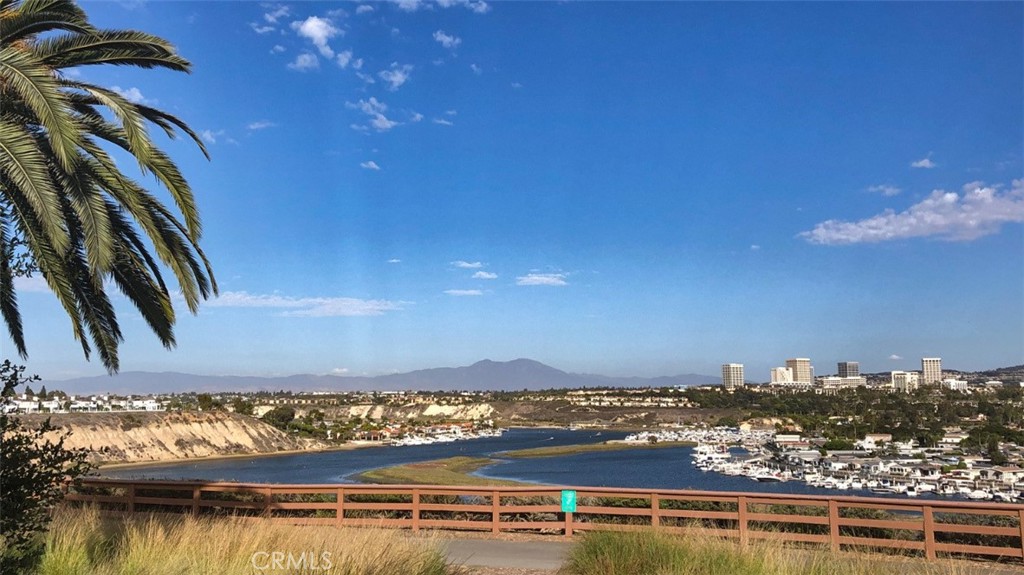 423 Gloucester Drive