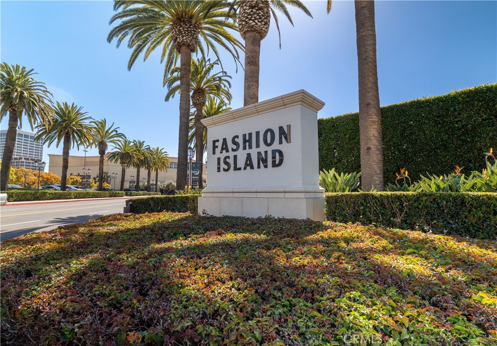 423 Gloucester Drive