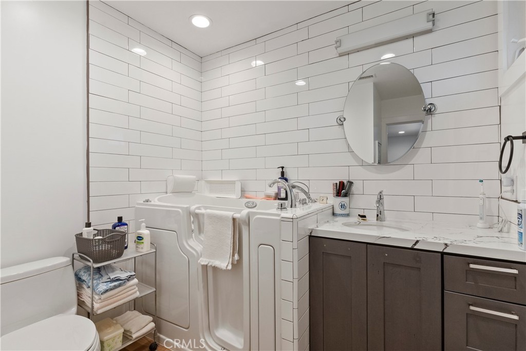 423 Gloucester Drive