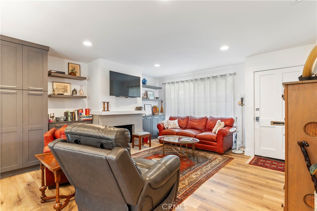 423 Gloucester Drive