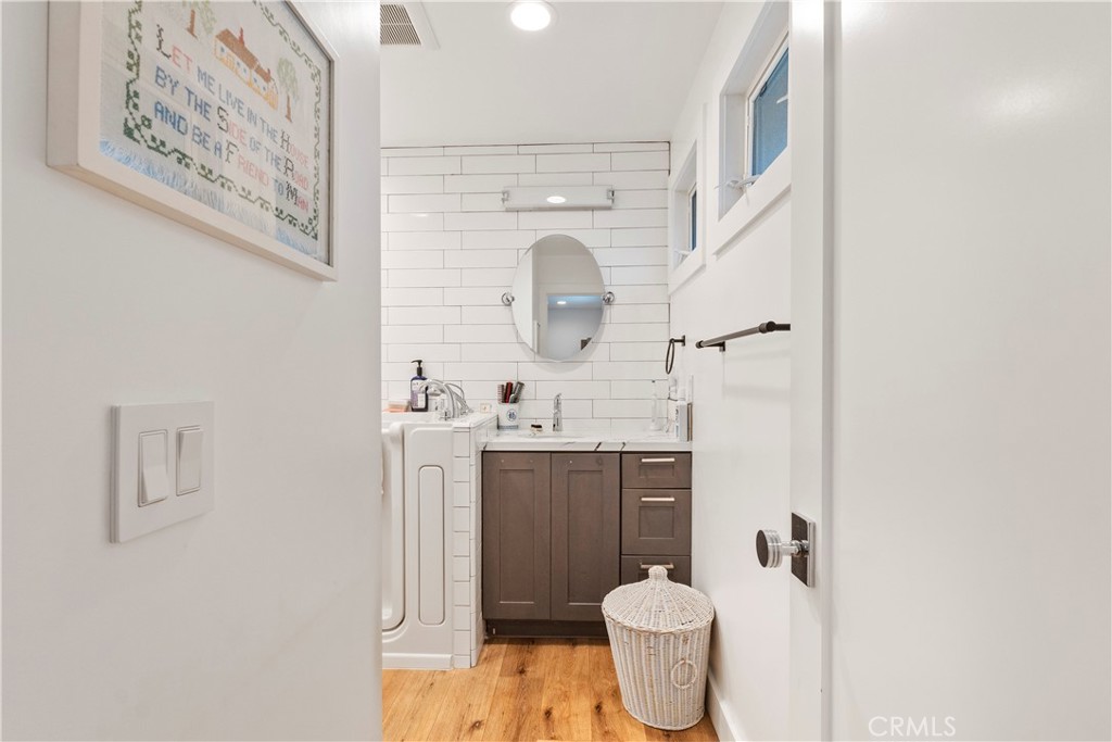 423 Gloucester Drive