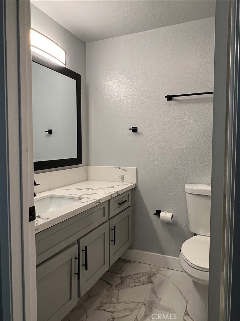 613 Lakeview Lane 17