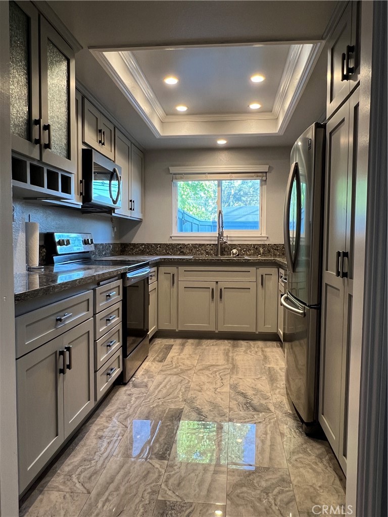 613 Lakeview Lane 17