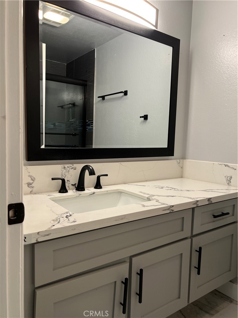 613 Lakeview Lane 17