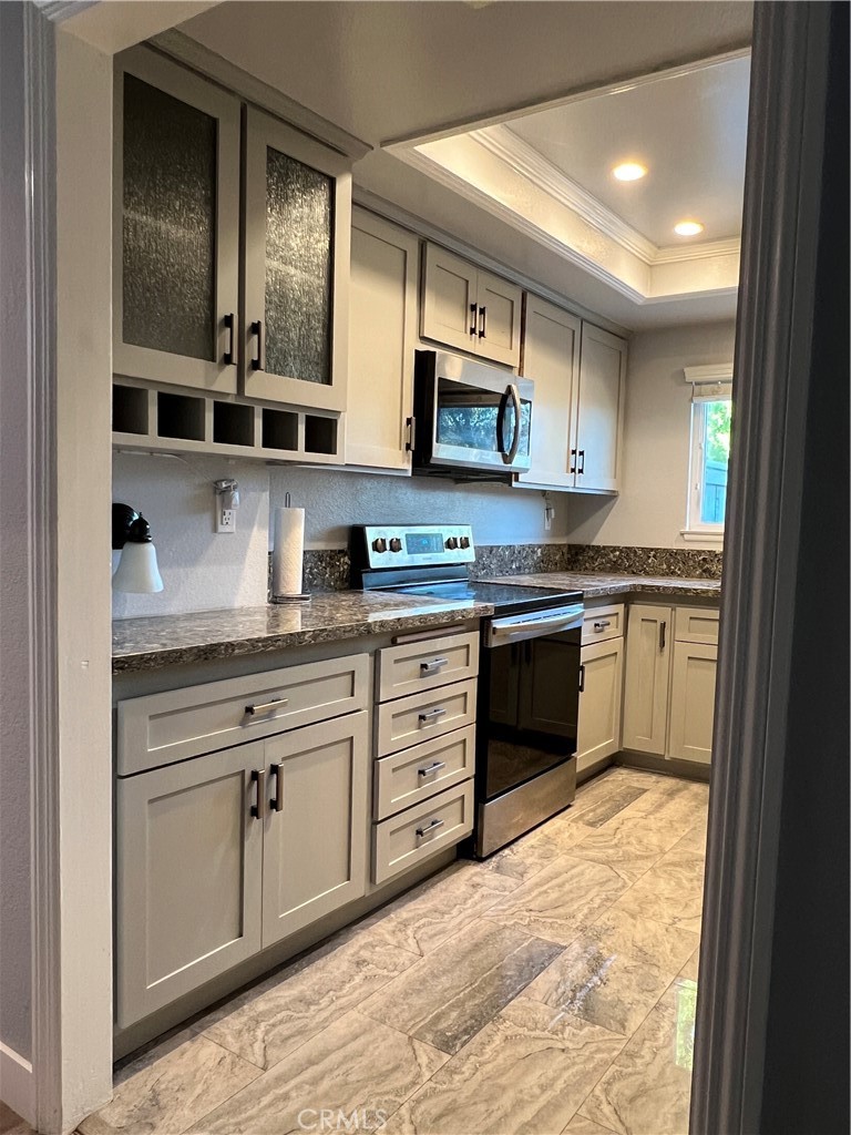 613 Lakeview Lane 17