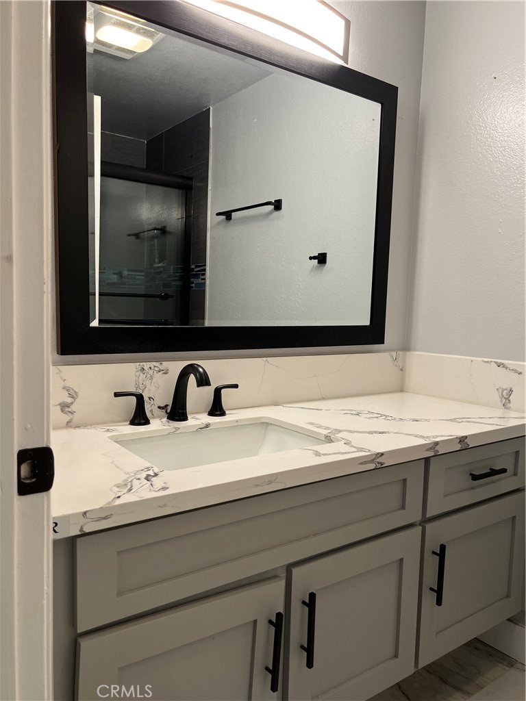 613 Lakeview Lane 17