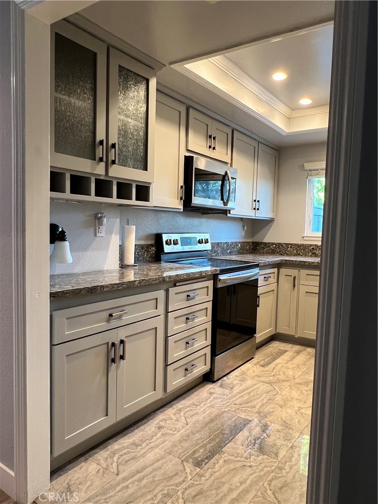 613 Lakeview Lane 17