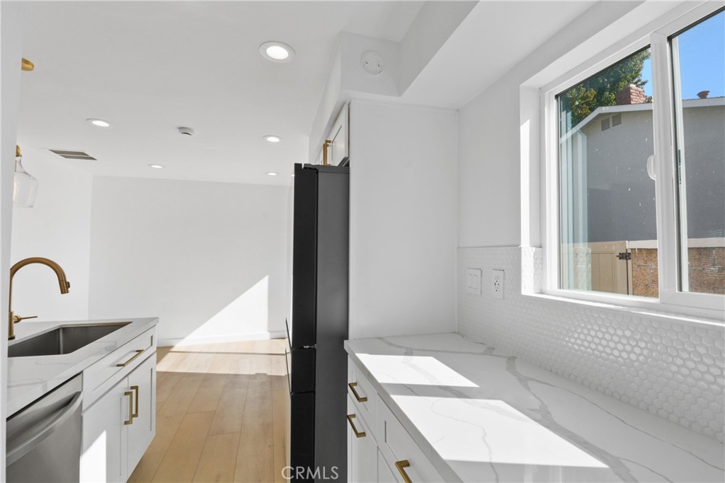 9962 Continental Drive