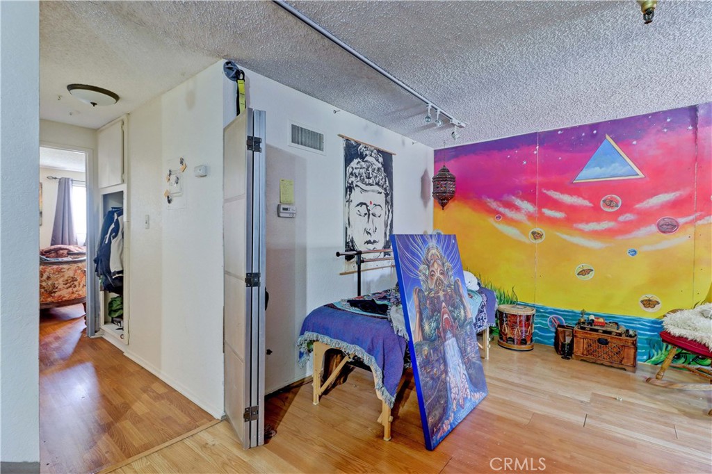 7561 Center Avenue Unit: 6