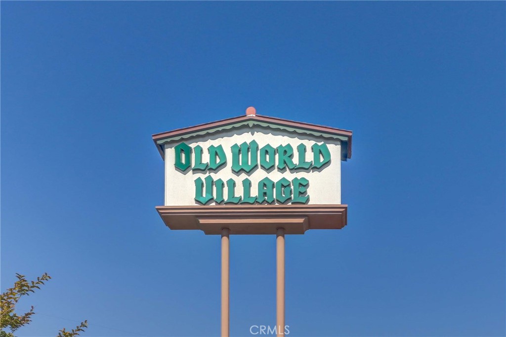 7561 Center Avenue Unit: 6