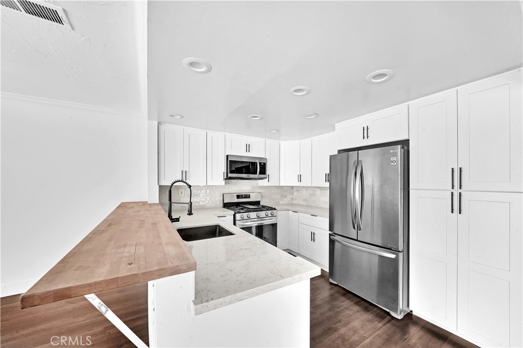 21702 Lake Vista Drive