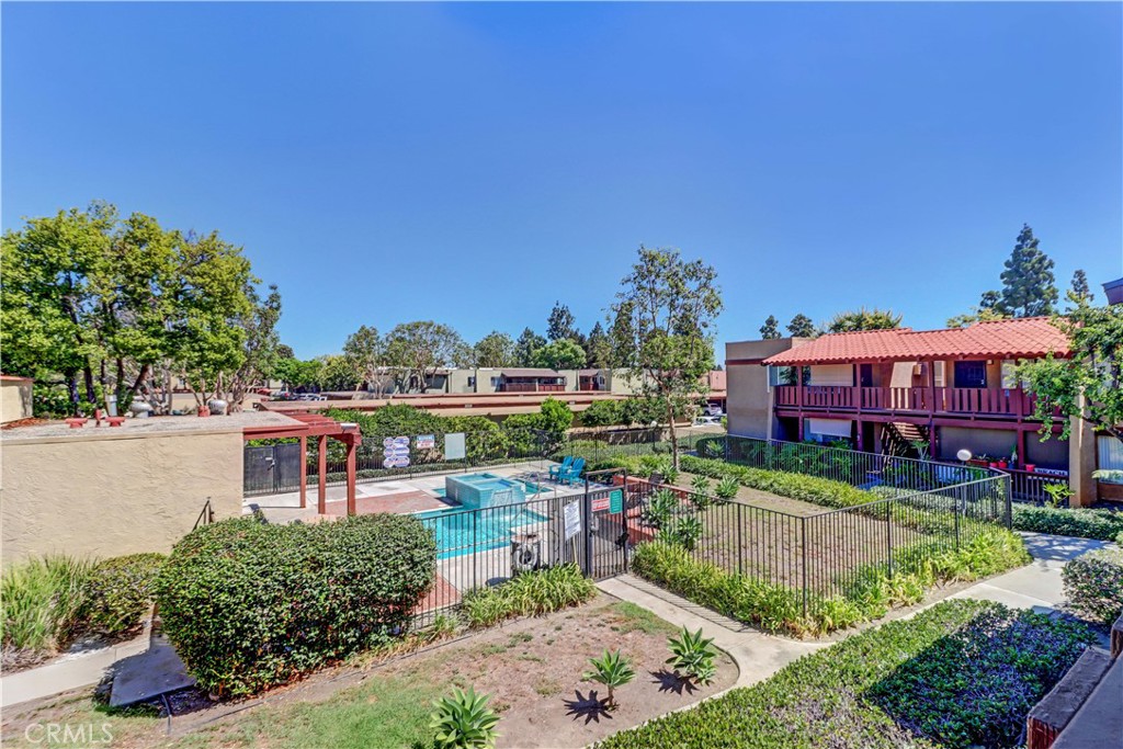 1010 W Macarthur Boulevard 68