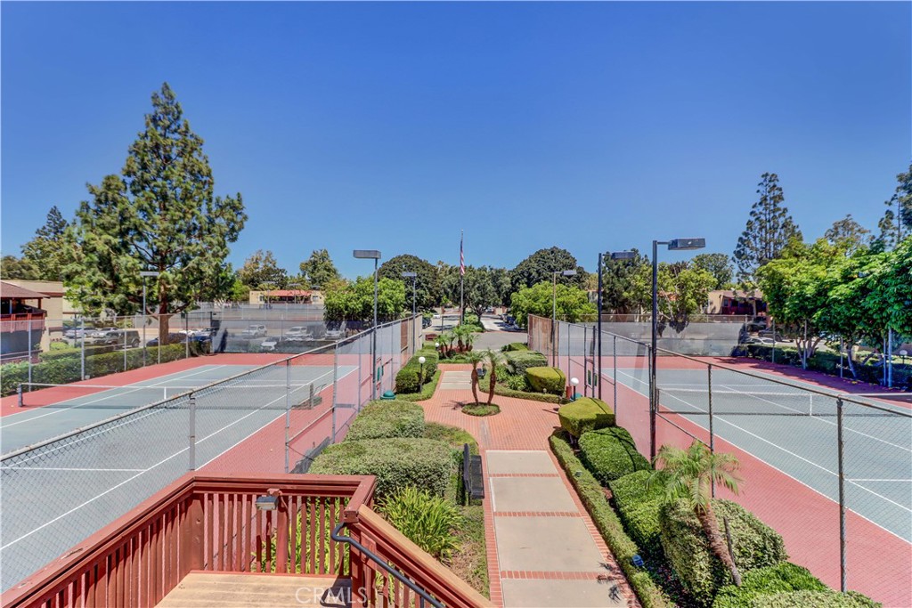 1010 W Macarthur Boulevard 68