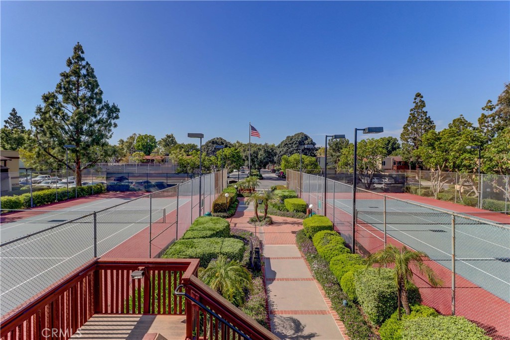 1010 W Macarthur Boulevard 68