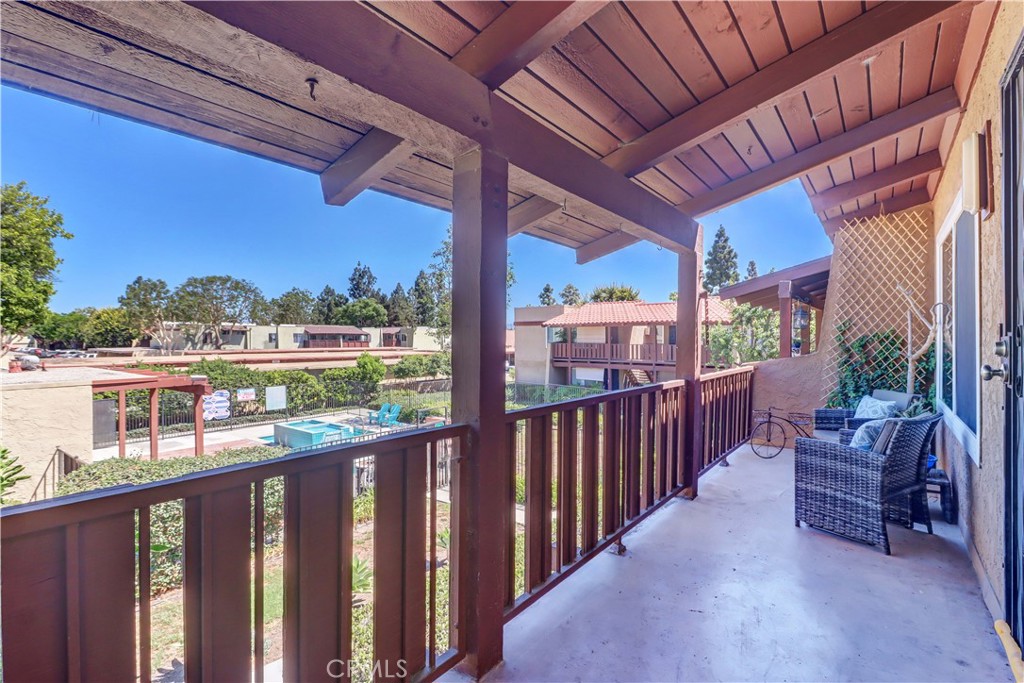 1010 W Macarthur Boulevard 68