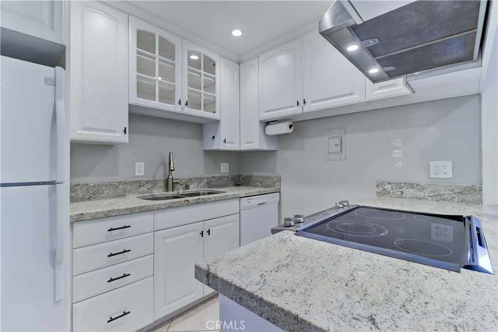 1010 W Macarthur Boulevard 68