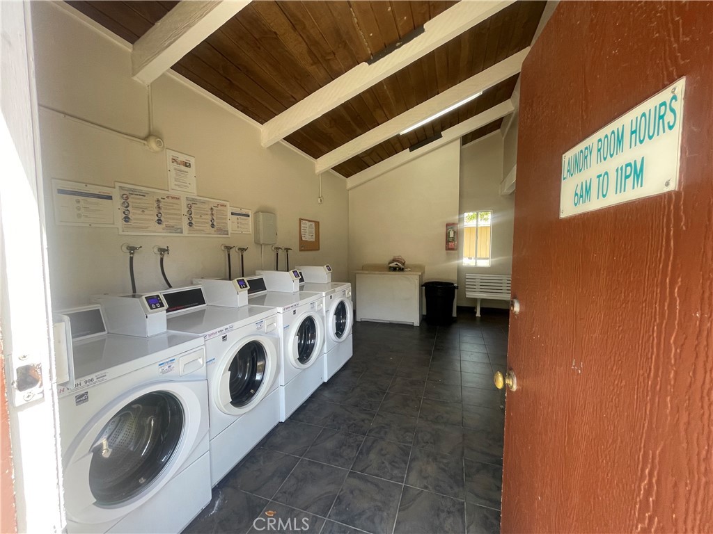 1010 W Macarthur Boulevard 68