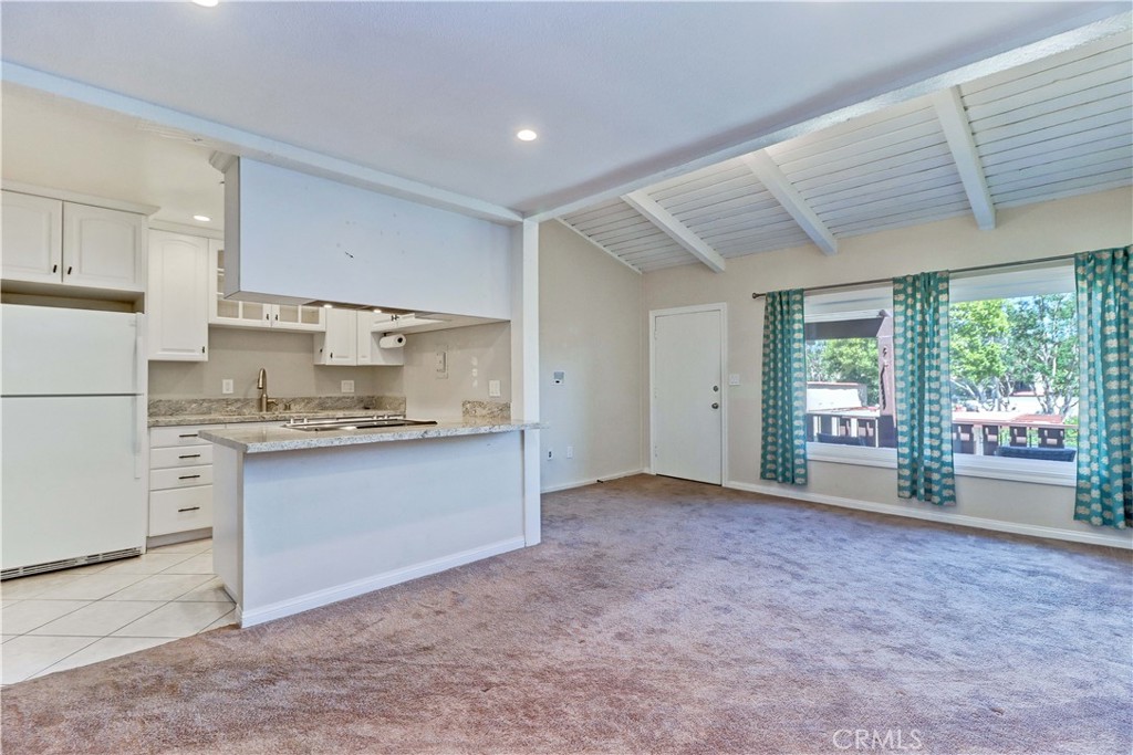 1010 W Macarthur Boulevard 68