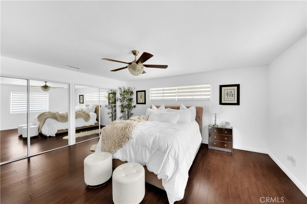 1543 E Tam Oshanter Street