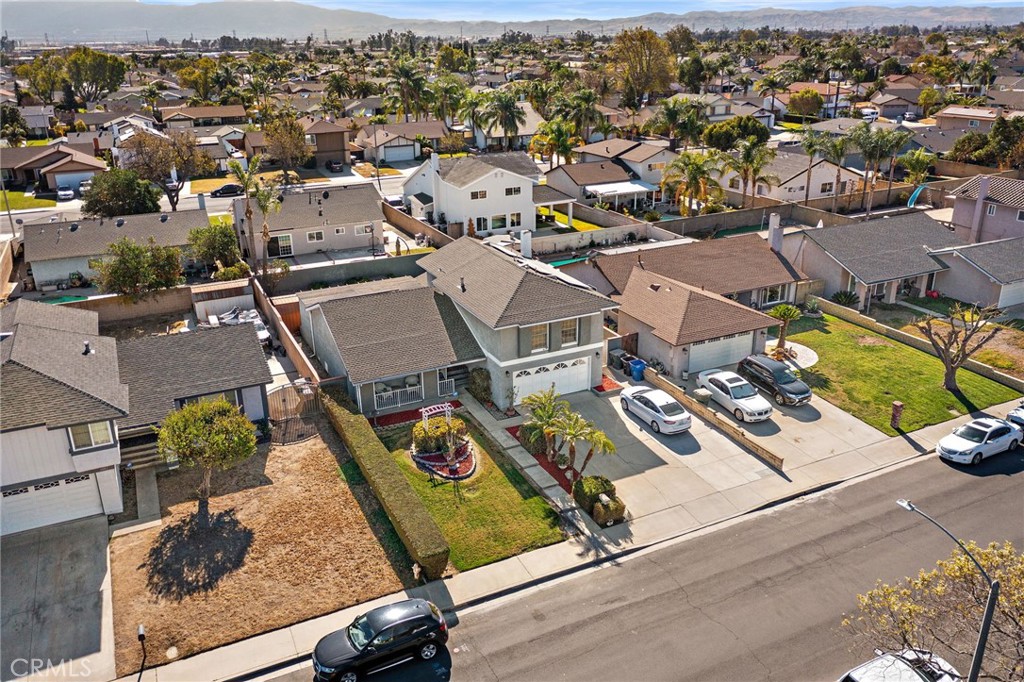 1562 E Bermuda Dunes Street