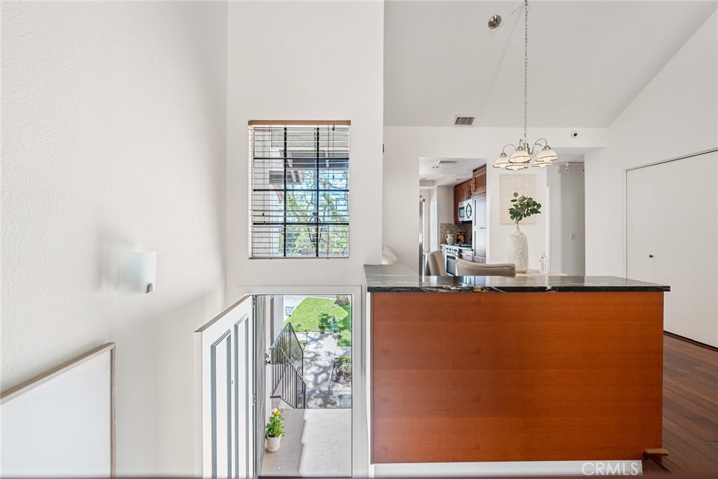 393 S Via El Modena 5