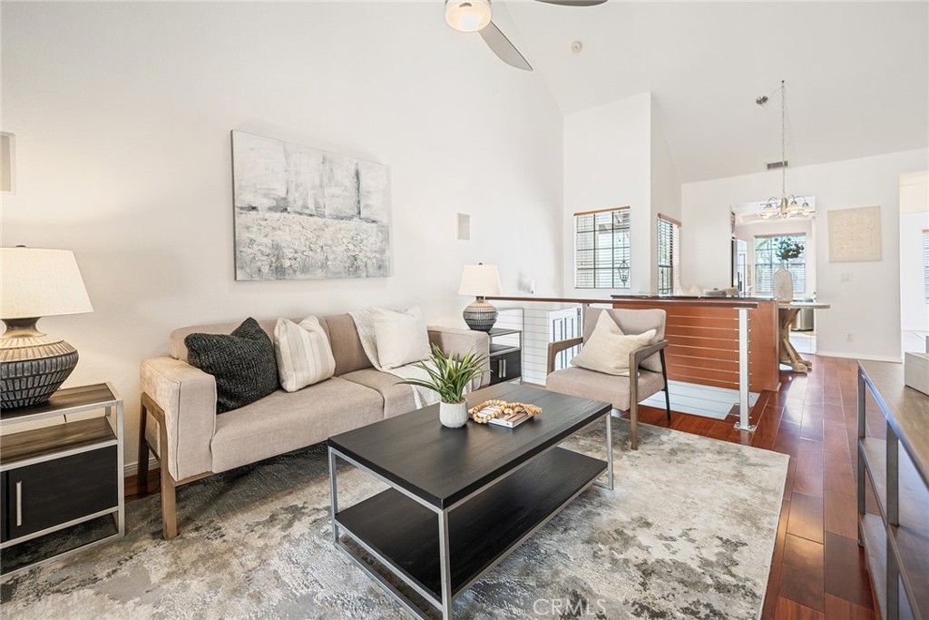 393 S Via El Modena 5