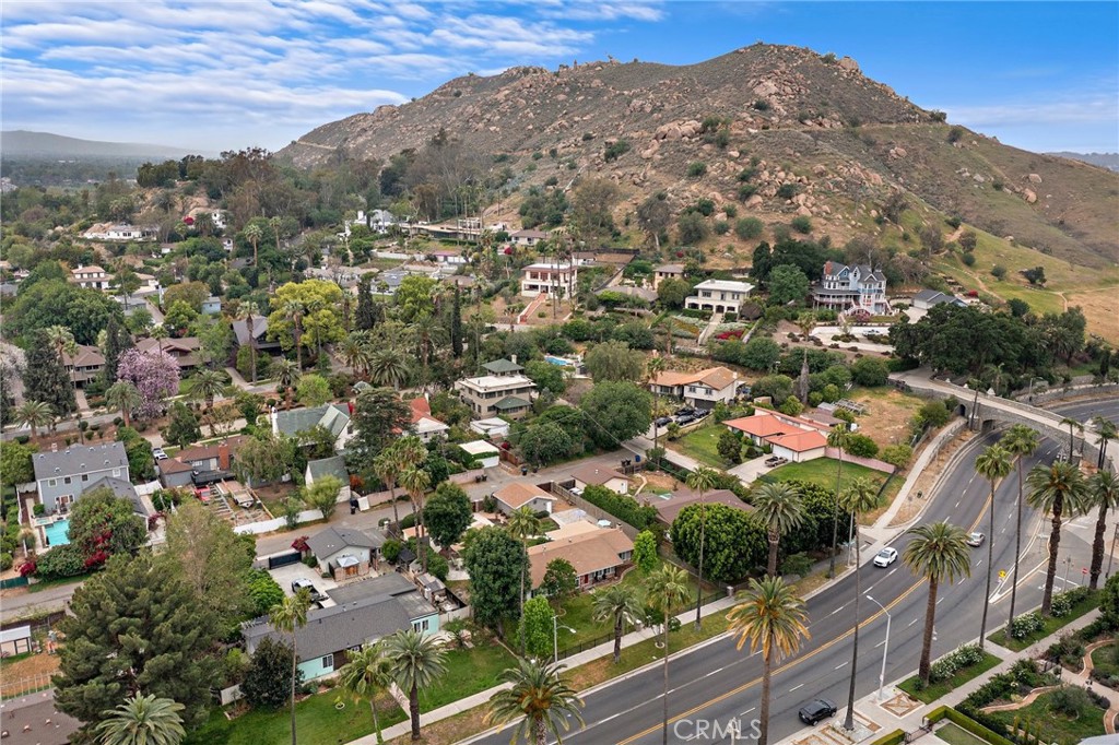 4574 Mission Inn Avenue