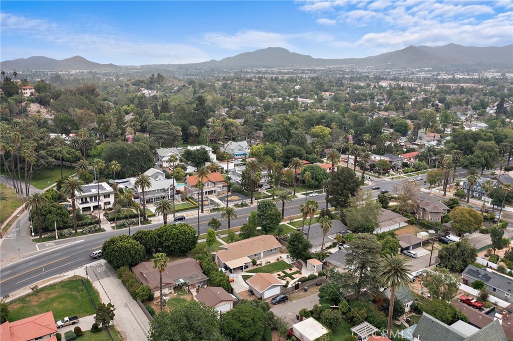 4574 Mission Inn Avenue