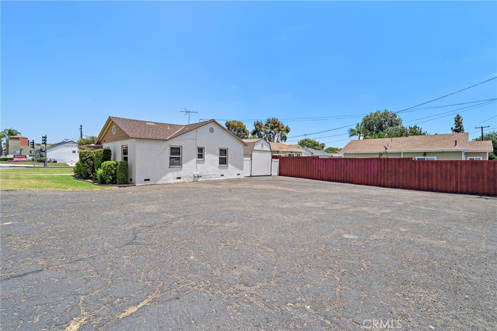 700 S Brea Boulevard