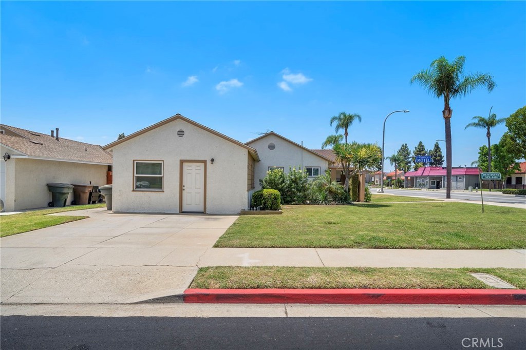 700 S Brea Boulevard