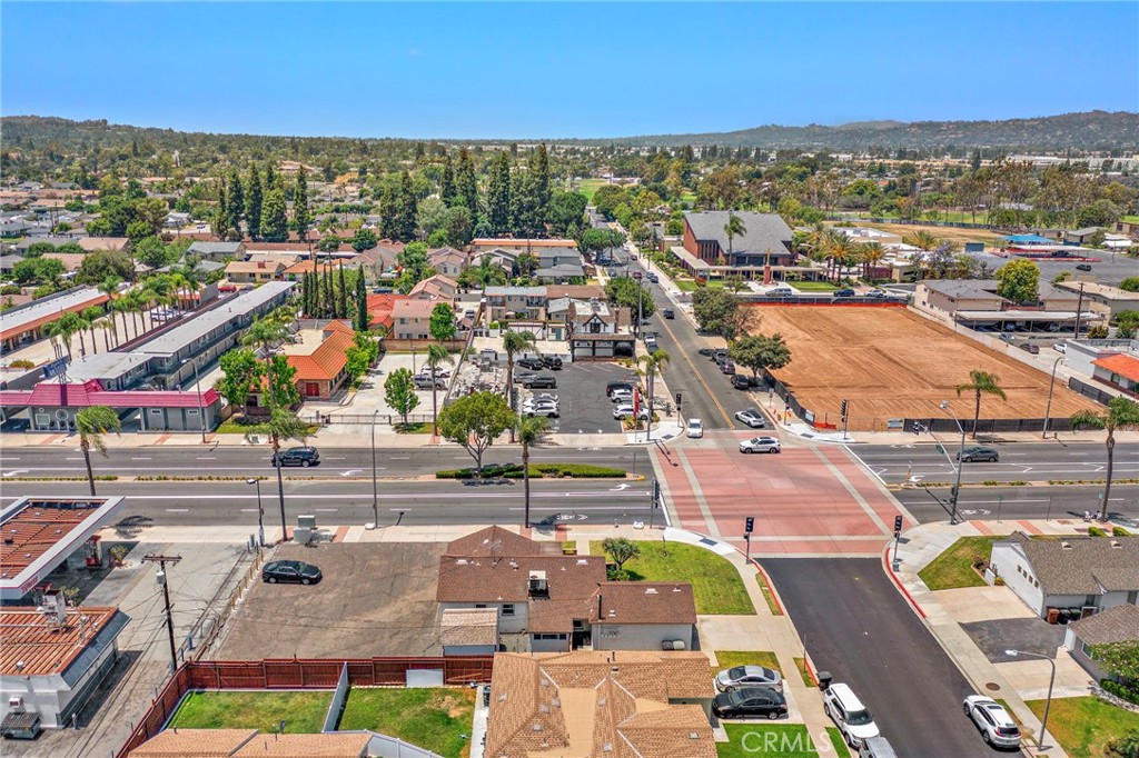 700 S Brea Boulevard