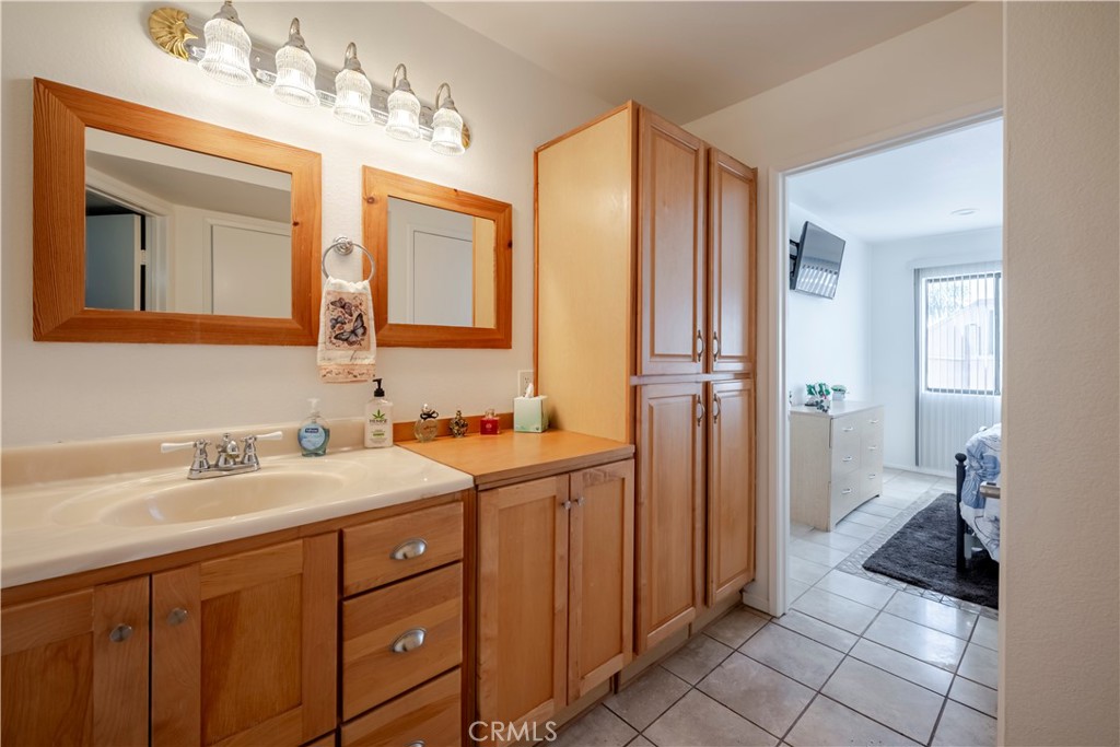 25761 Le Parc 82