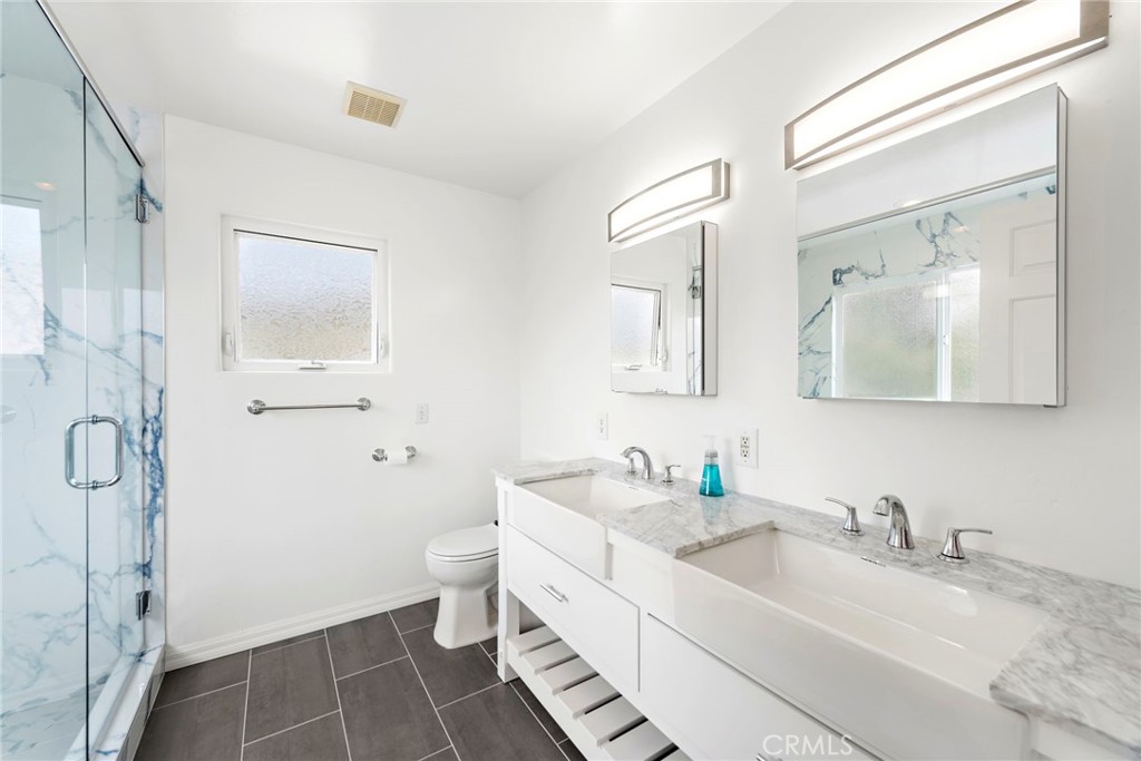 118 W Avenida Santiago