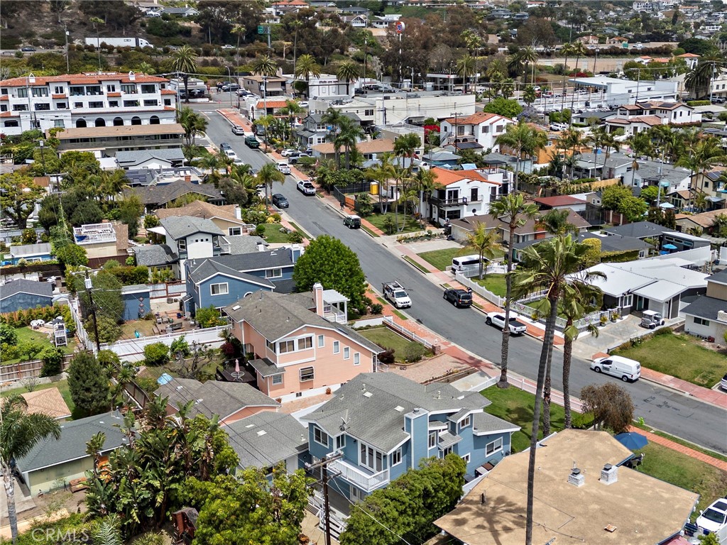 118 W Avenida Santiago