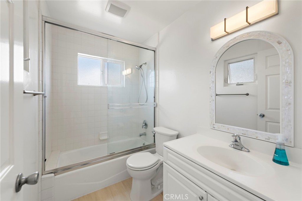 118 W Avenida Santiago