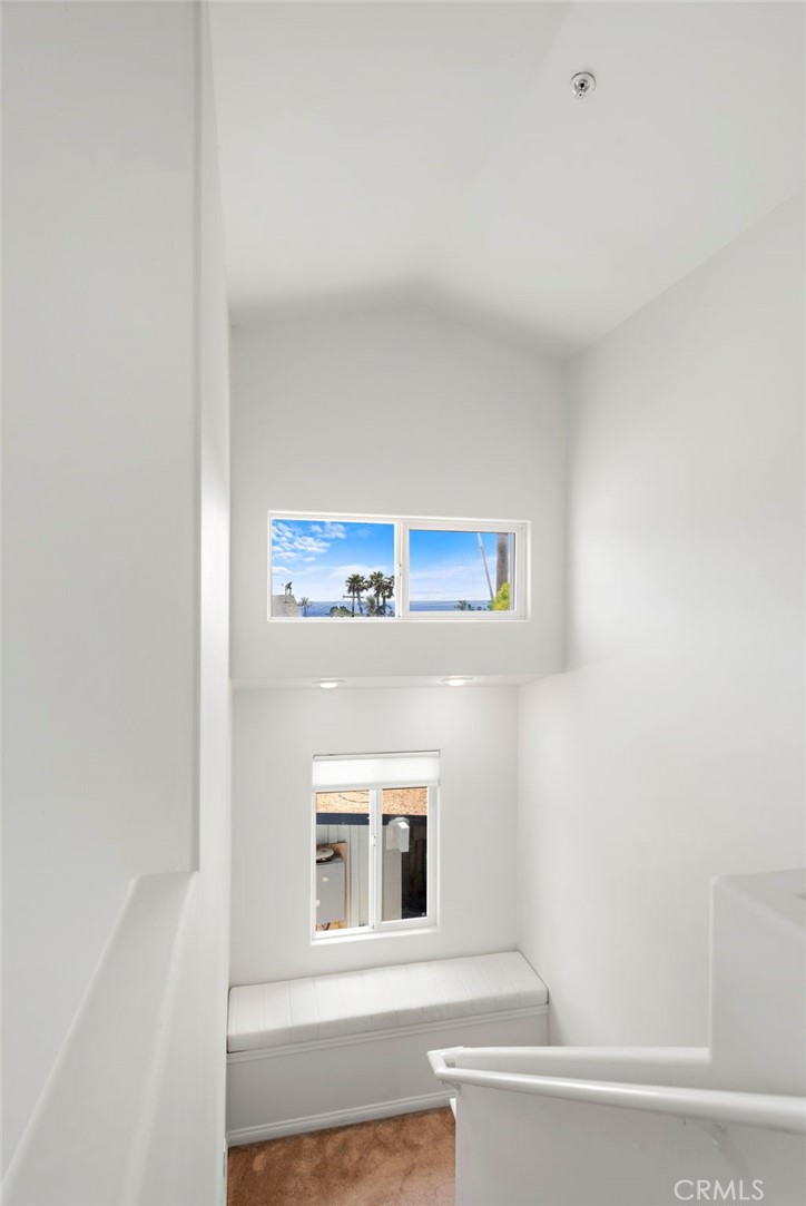 118 W Avenida Santiago