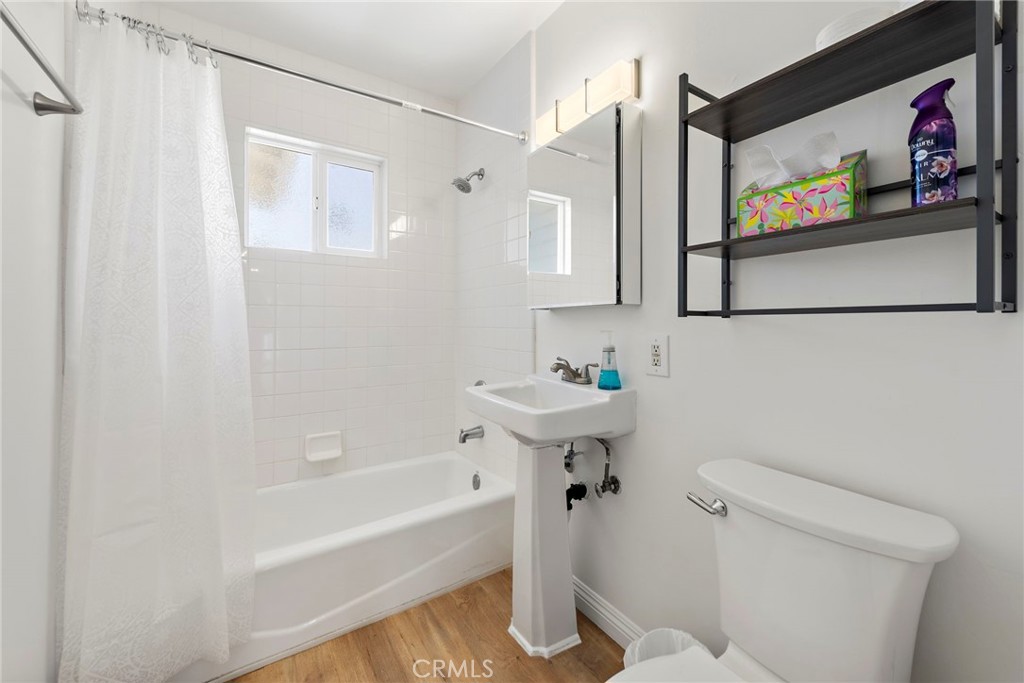 118 W Avenida Santiago