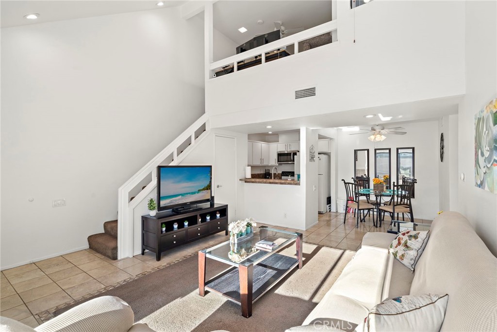 25761 Le Parc 82