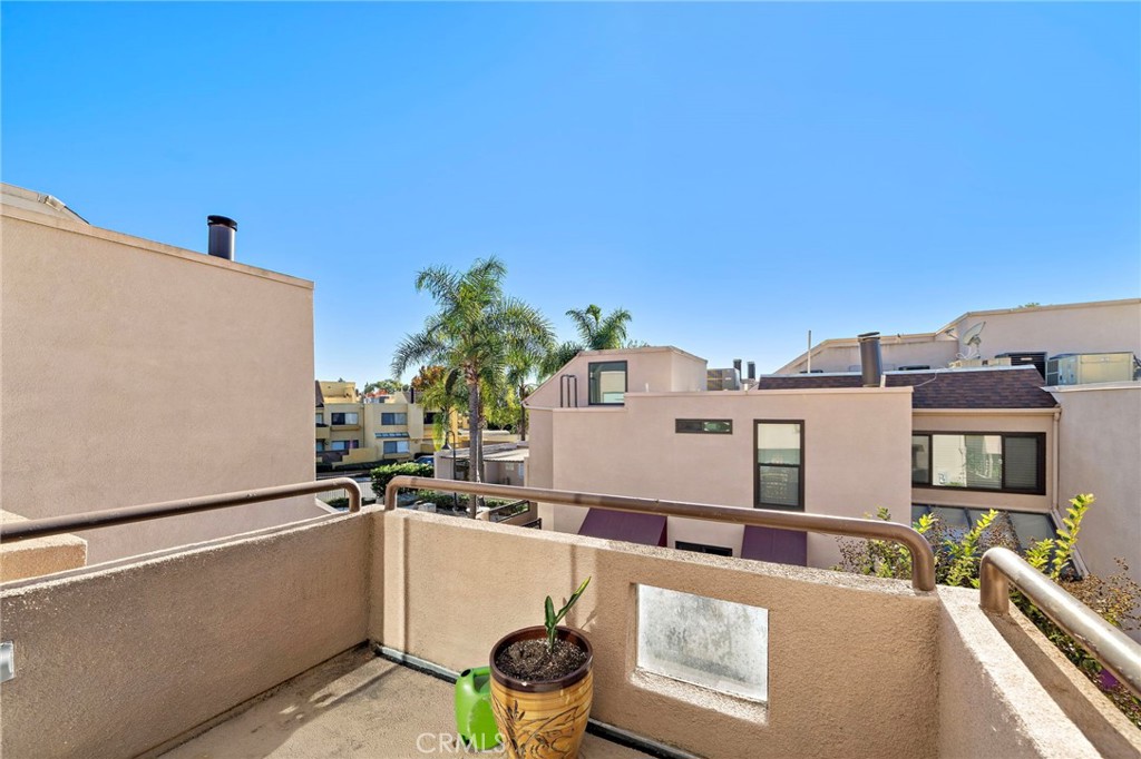 25761 Le Parc 82