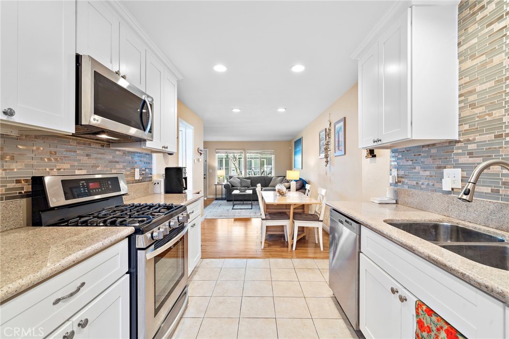 2404 Niagara