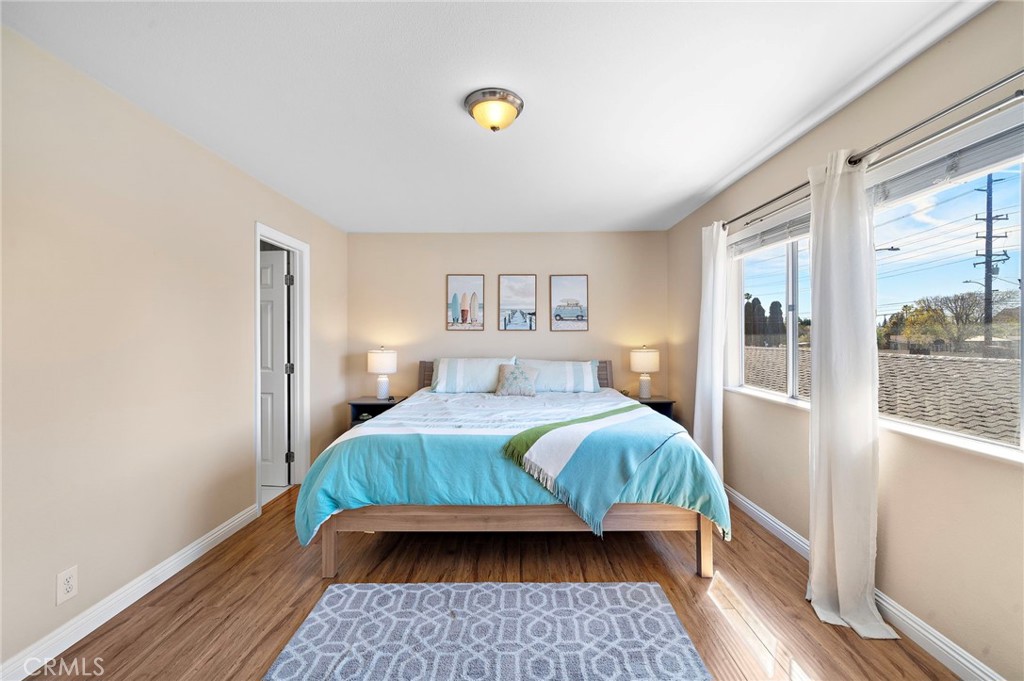 2404 Niagara